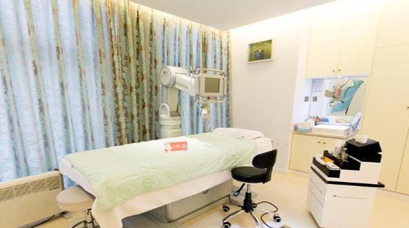 2023南京正畸治疗排行前十位权威齿科医院哪几家机构推荐！南京金陵医院口腔科各具特色，任你选择(图10)