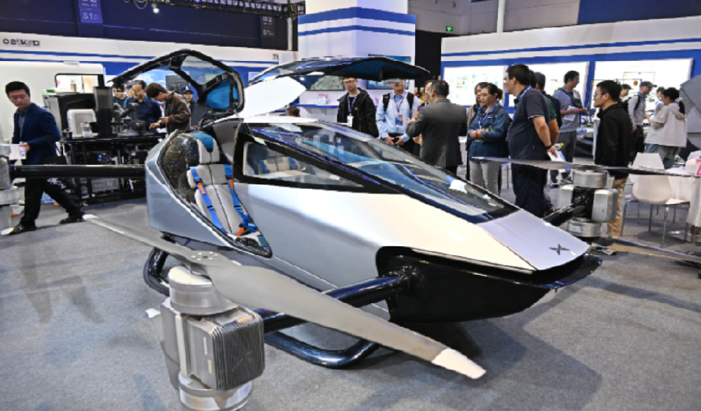 媒体管家|低空经济带火飞行汽车 上市公司积极"落子"新赛