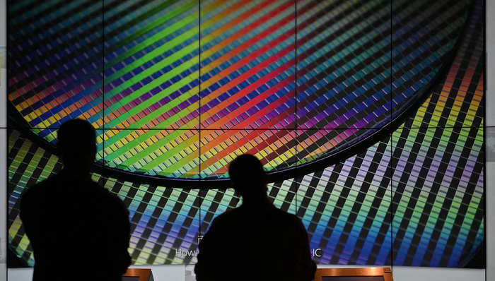 2025媒体管家：美国要求台积电暂停向大陆供应7纳米AI芯片