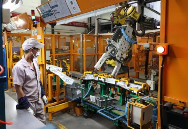 媒体管家官方2025：获6000万元飞行汽车订单！东莞正发力竞逐“低空经济”赛道