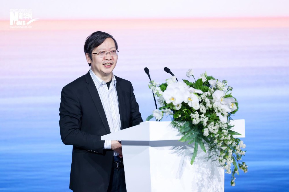 “科技重塑 向新而行” 2025新华网科技创新与产业融合论坛在上海举行