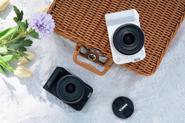 2025微单相机权威排行榜:这两款战略级机型为何成为行业焦点 2025微单相机权威排行榜:这两款战略级机型为何成为行业焦点