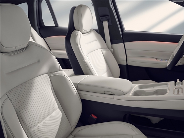 就看这款了!蔚来全新ES6上市定档:“高端中型SUV天花板”登场(图4) 就看这款了!蔚来全新ES6上市定档:“高端中型SUV天花板”登场(图4)