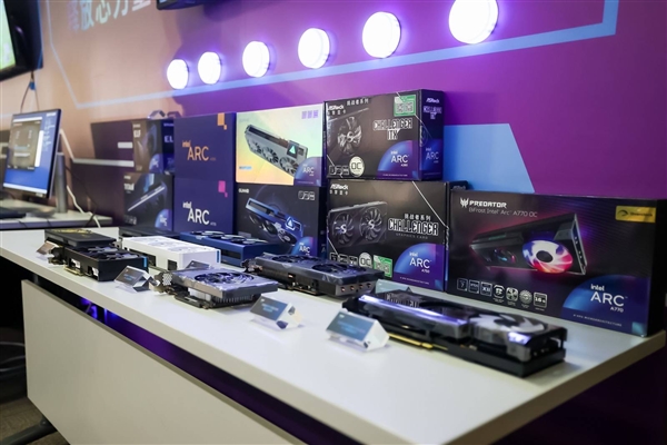 原来 Intel Arc锐炫显卡才是真正的战未来！我们需要这条“鲶鱼”(图5)