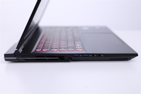 吾空空妖X Pro Max测评：RTX4090+i9(图5)