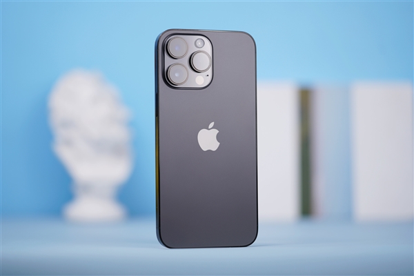 iPhone 14全系跳水最高降1900！苹果今晚还将首次直播带货(图1)