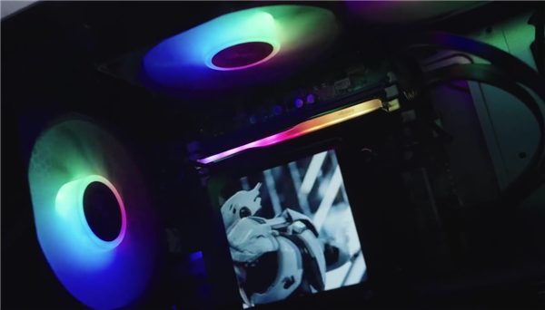 首台国产芯片电竞主机!雷神黑武士猎刃Pro细节公布:玩《英雄联盟》无压力