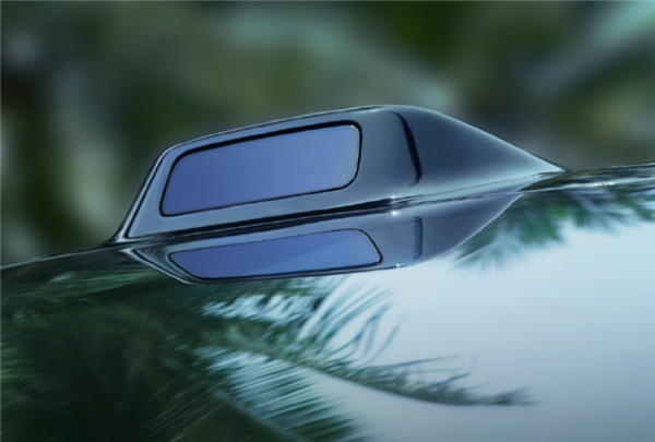 网约车司机接单后开自动驾驶看视频:开30万的车 不想服务穷人