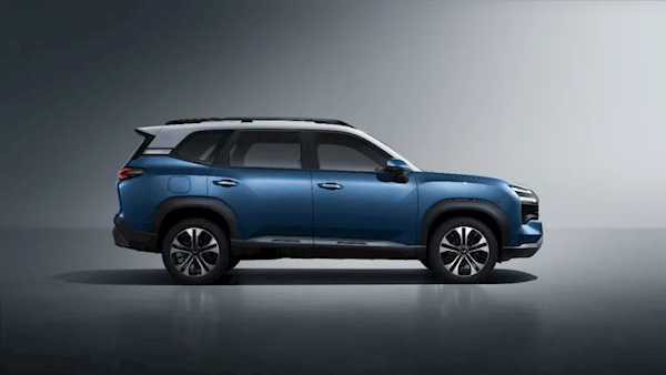 造型硬汉风！五菱首款硬派SUV星光560亮相 12月11日首发(图1)