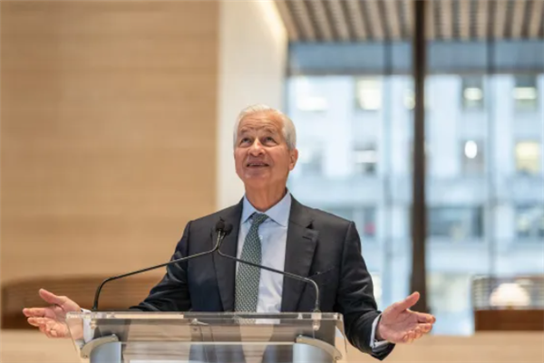 摩根大通CEO谈AI：使人们可以工作不那么辛苦 享受美好生活(图1)