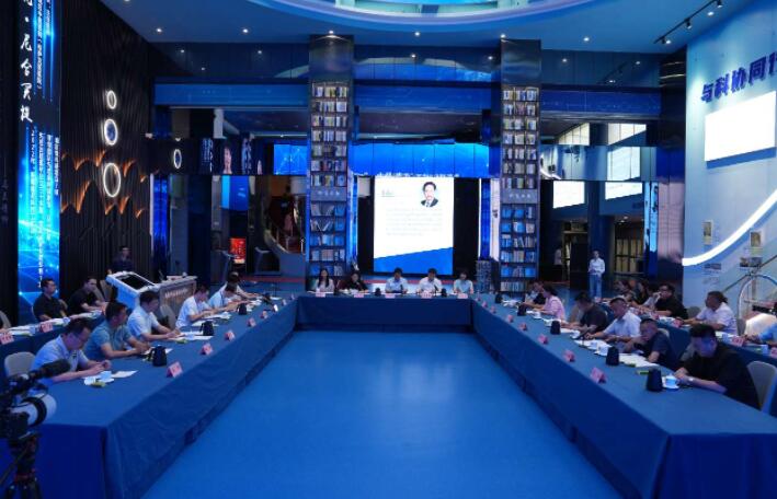 共同讲好新疆科技故事  新疆科技工作者助力＂一带一路＂发展科学文化传播媒体行活动举办(图1)